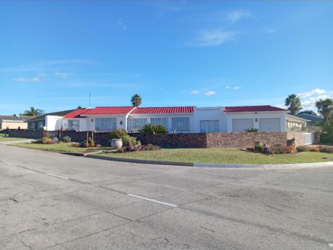 3 Bedroom Property for Sale in Despatch Central Eastern Cape